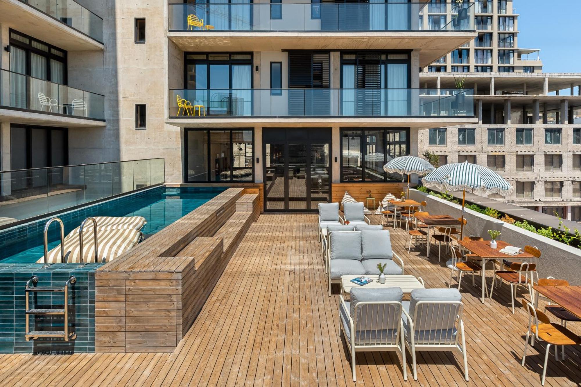 Neighbourgood 84 Harrington Aparthotel เคปทาวน์ ภายนอก รูปภาพ